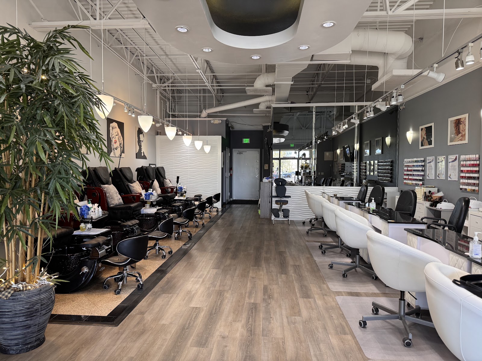 ETOILE Salon - Advanced Nail Care & Beauty Boutique nail photo 2